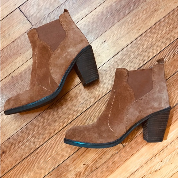 Crown Vintage Shoes - Crown Vintage camel suede bootie 8